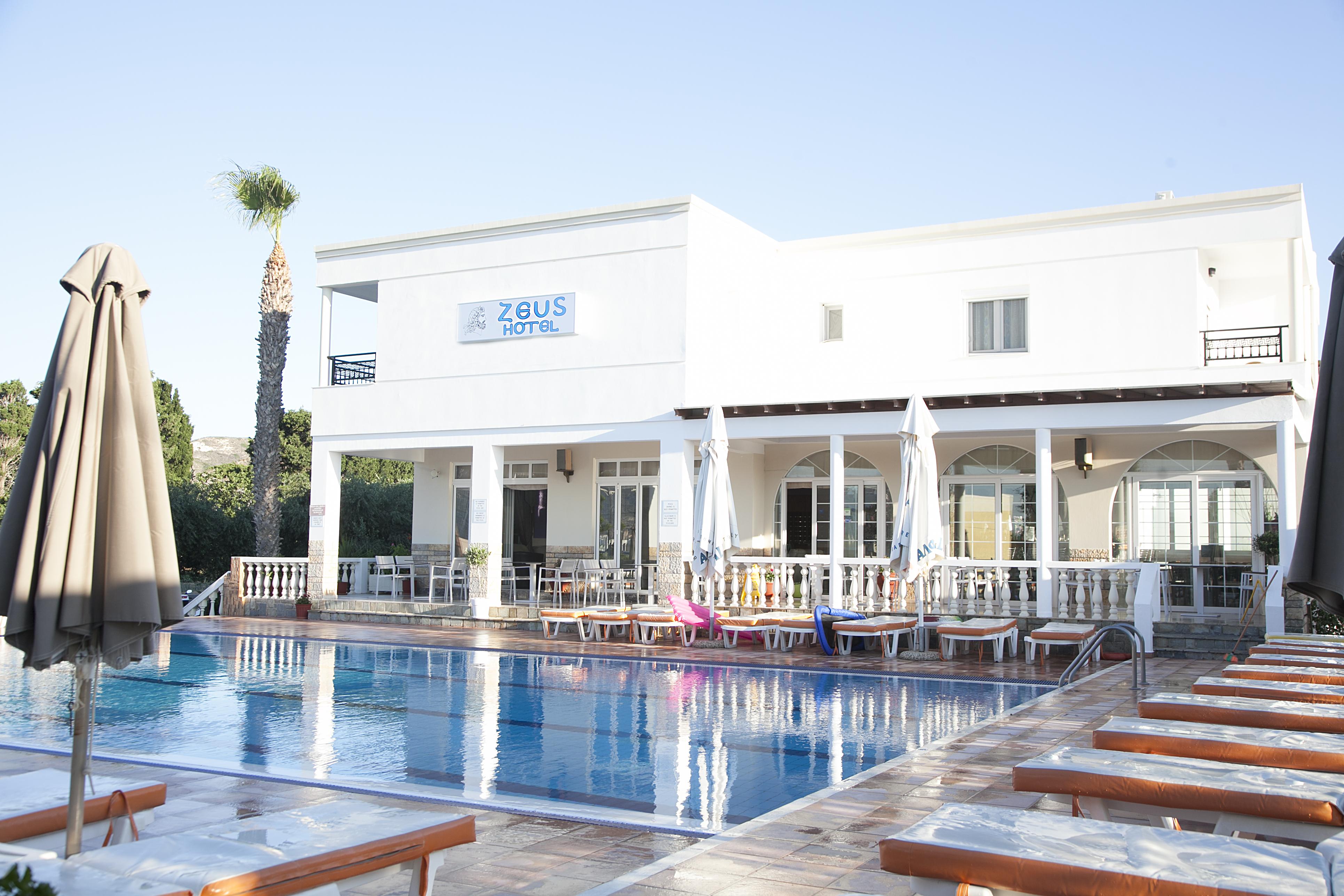 Zeus Hotel Kefalos  Exterior photo