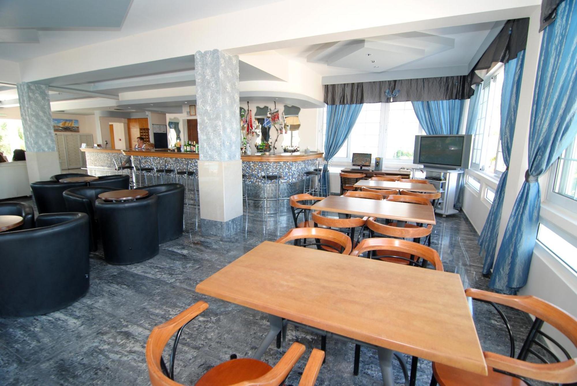 Zeus Hotel Kefalos  Exterior photo