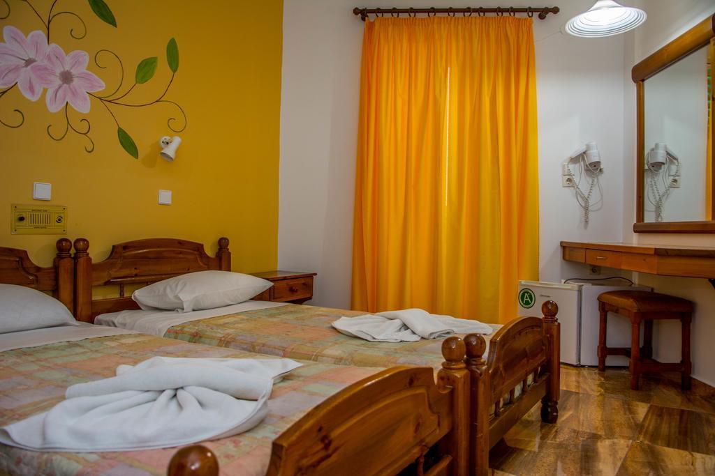 Zeus Hotel Kefalos  Exterior photo
